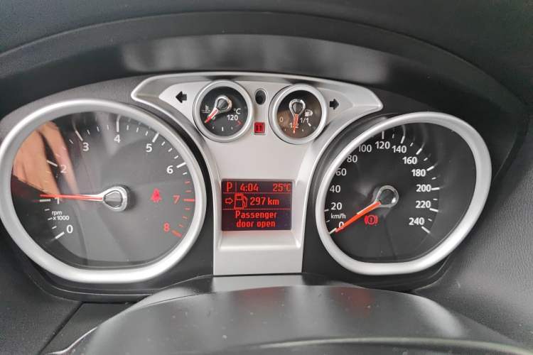 Used Ford Focus 2013 Hatchback Classic 1.8L Automatic Millionth Anniversary Edition Instrument Cluster