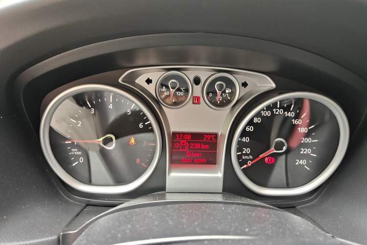 Used Ford Focus 2013 Hatchback Classic 1.8L Manual Base Model Instrument Cluster