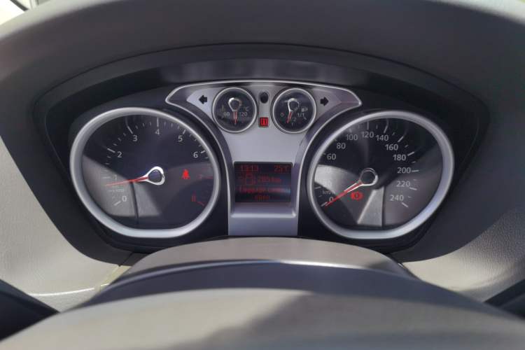 Used Ford Focus 2013 Sedan Classic 1.8L Manual Base Model Instrument Cluster