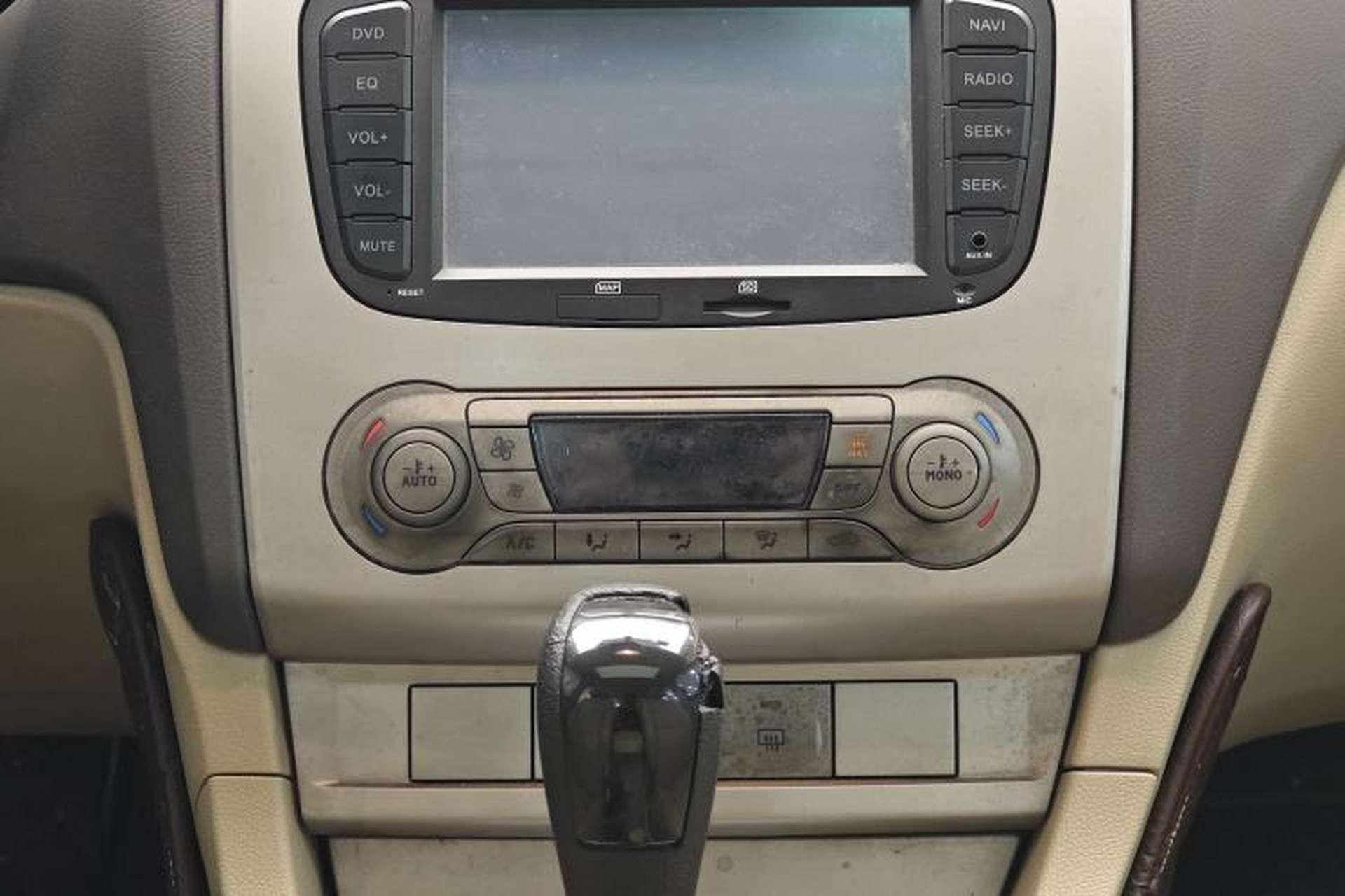 Used Ford Focus 2013 Sedan Classic 1.8L Automatic Fashion Edition Interior 5