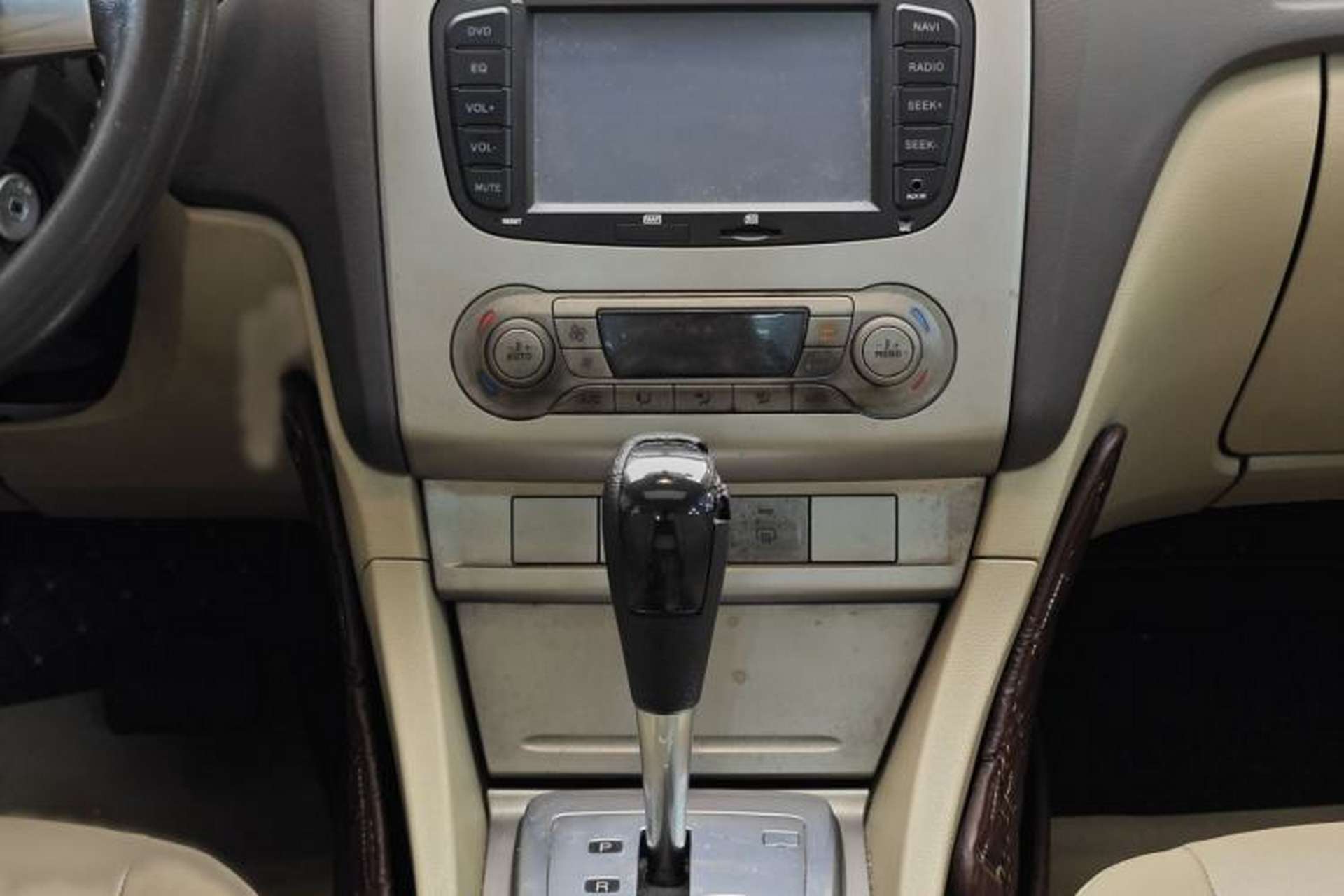 Used Ford Focus 2013 Sedan Classic 1.8L Automatic Fashion Edition Interior 6