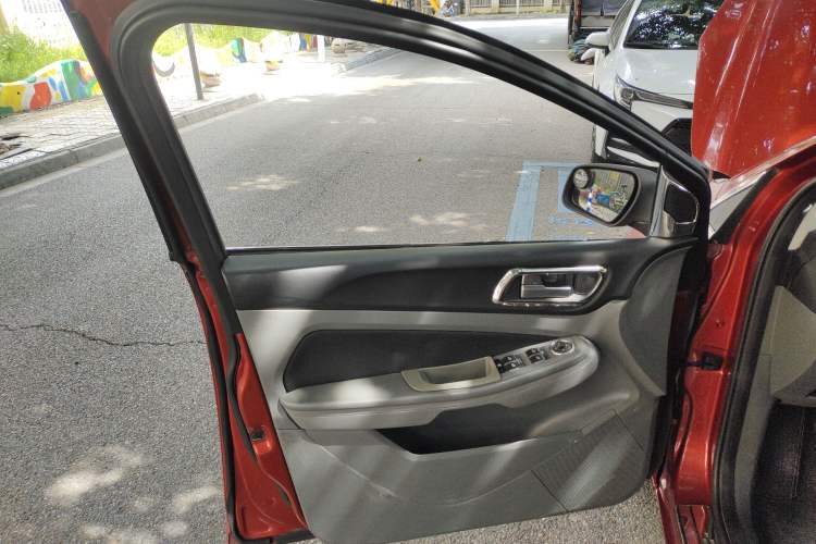 Used Ford Focus 2013 Hatchback Classic 1.8L Manual Base Model Interior 7