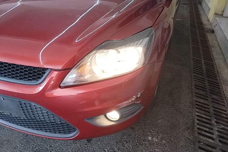 Used Ford Focus 2013 Hatchback Classic 1.8L Automatic Base Model Left Front Headlight