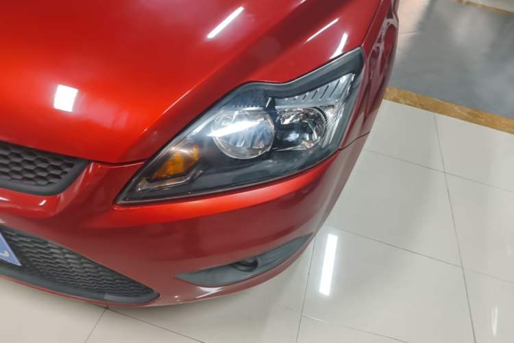 Used Ford Focus 2013 Hatchback Classic 1.8L Automatic Base Model Left Front Headlight