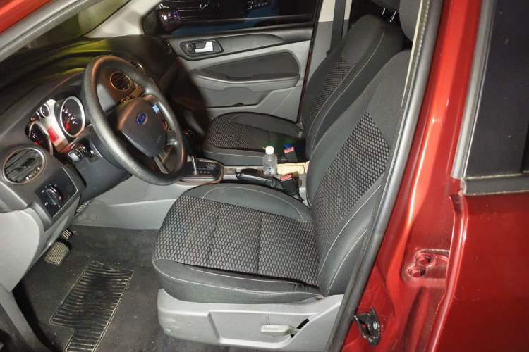 Used Ford Focus 2013 Hatchback Classic 1.8L Automatic Base Model Left Front Seat