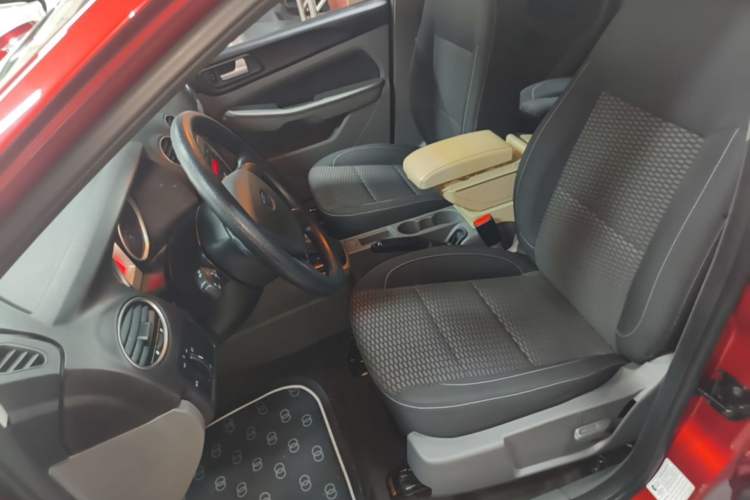 Used Ford Focus 2013 Hatchback Classic 1.8L Automatic Base Model Left Front Seat