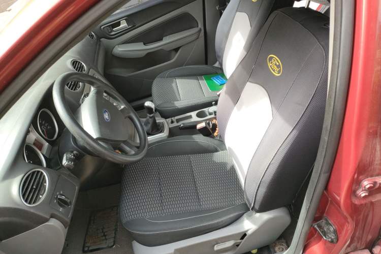 Used Ford Focus 2013 Hatchback Classic 1.8L Manual Base Model Left Front Seat