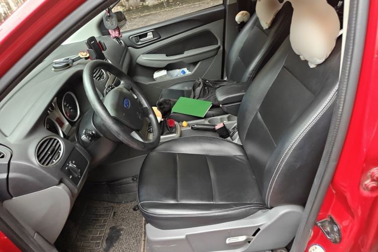 Used Ford Focus 2013 Hatchback Classic 1.8L Manual Base Model Left Front Seat