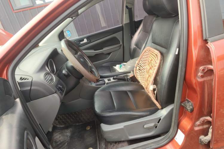 Used Ford Focus 2013 Hatchback Classic 1.8L Automatic Millionth Anniversary Edition Left Front Seat