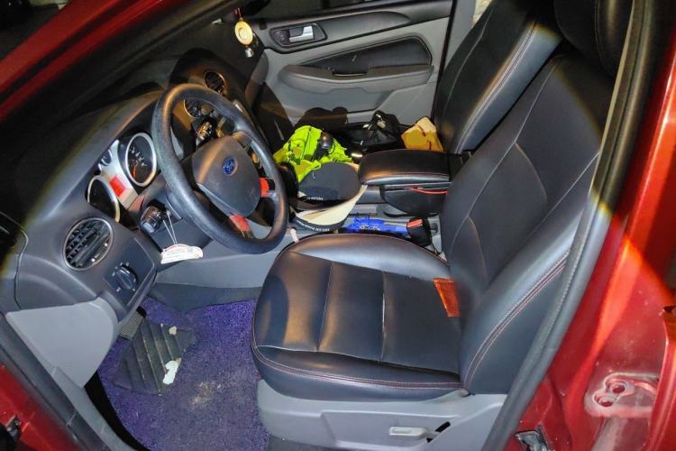 Used Ford Focus 2013 Hatchback Classic 1.8L Automatic Base Model Left Front Seat