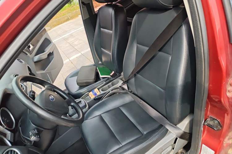 Used Ford Focus 2013 Hatchback Classic 1.8L Automatic Base Model Left Front Seat