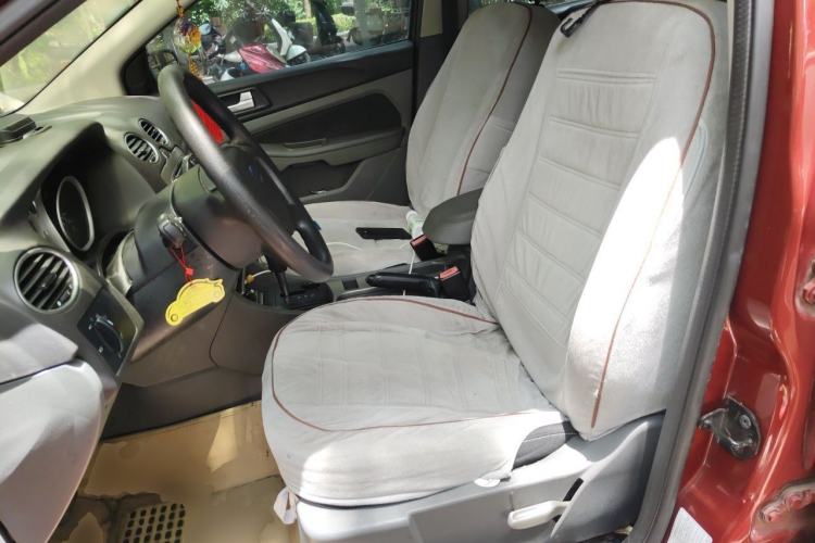 Used Ford Focus 2013 Hatchback Classic 1.8L Automatic Millionth Anniversary Edition Left Front Seat