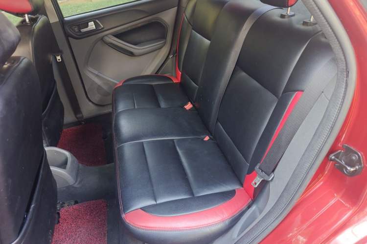 Used Ford Focus 2013 Hatchback Classic 1.8L Automatic Base Model Left Rear Seat