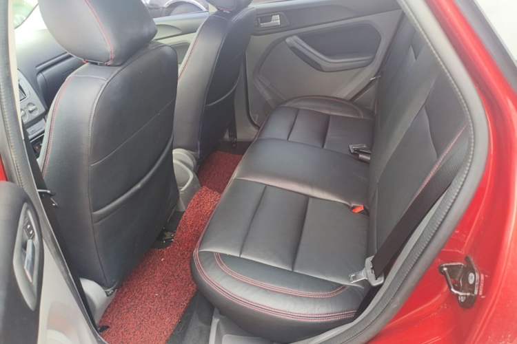 Used Ford Focus 2013 Hatchback Classic 1.8L Manual Base Model Left Rear Seat