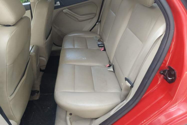 Used Ford Focus 2013 Hatchback Classic 1.8L Automatic Fashion Edition Left Rear Seat