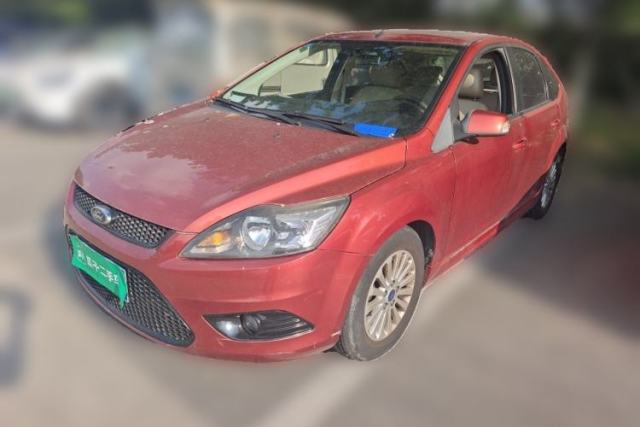 Ojetý Ford Focus 2013 Hatchback Classic 1.8L Manual Fashion Edition