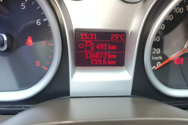 Used Ford Focus 2013 Sedan Classic 1.8L Manual Fashion Edition Odometer Close Up