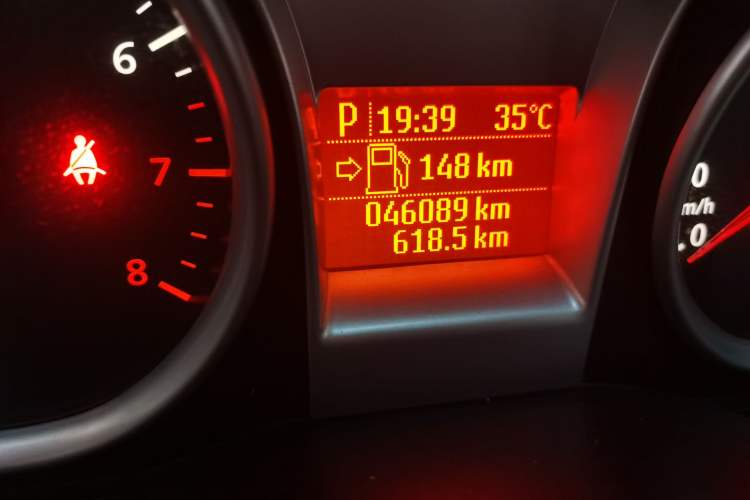 Used Ford Focus 2013 Hatchback Classic 1.8L Automatic Base Model Odometer Close Up
