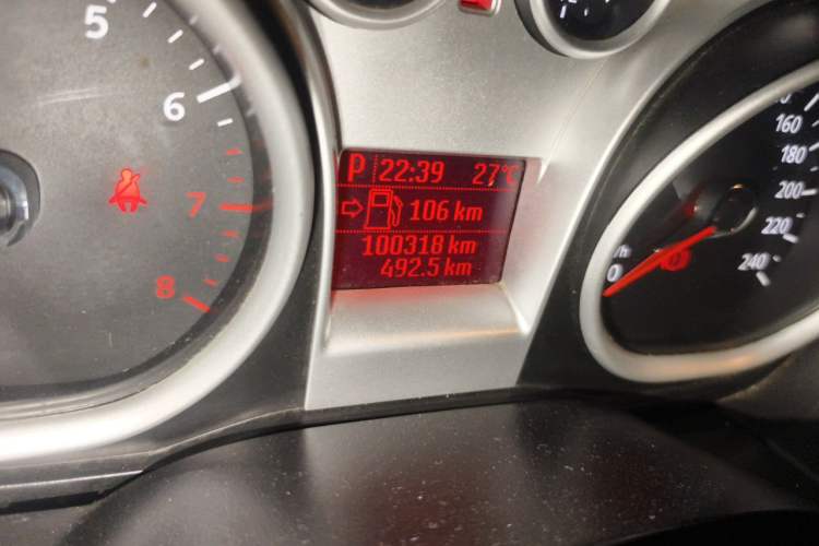 Used Ford Focus 2013 Hatchback Classic 1.8L Automatic Base Model Odometer Close Up
