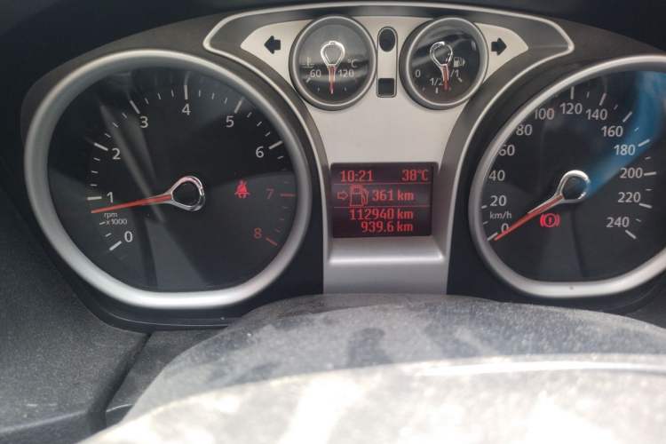 Used Ford Focus 2013 Hatchback Classic 1.8L Manual Base Model Odometer Close Up