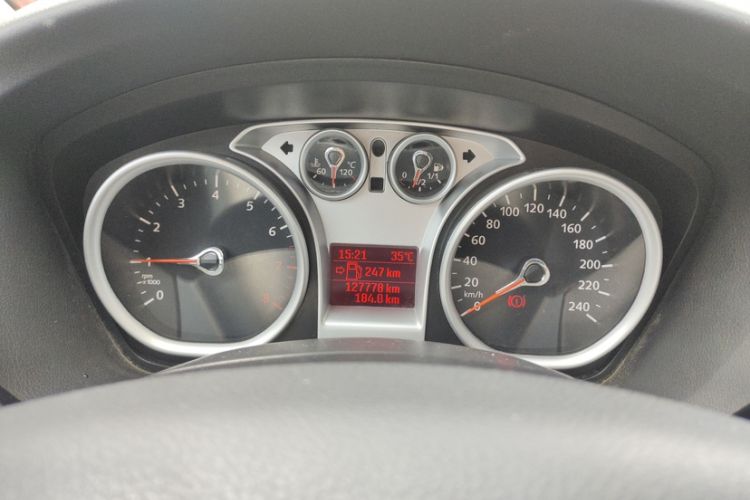 Used Ford Focus 2013 Hatchback Classic 1.8L Manual Base Model Odometer Close Up
