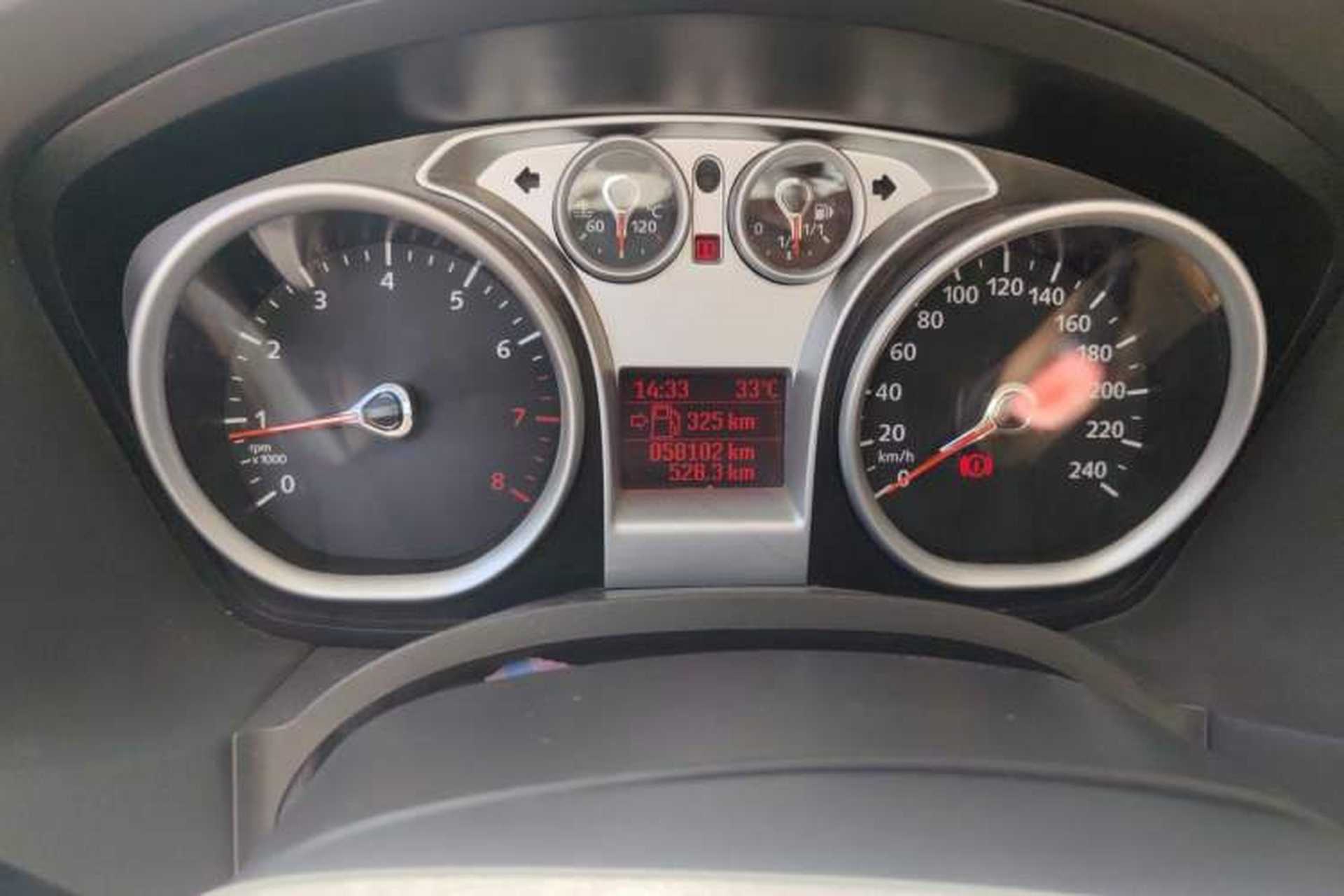 Used Ford Focus 2013 Sedan Classic 1.8L Manual Base Model Odometer Close Up