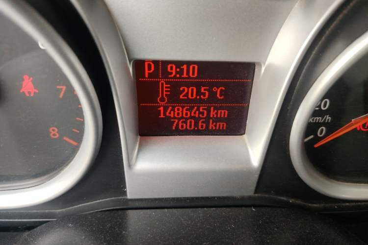 Used Ford Focus 2013 Hatchback Classic 1.8L Automatic Millionth Anniversary Edition Odometer Close Up