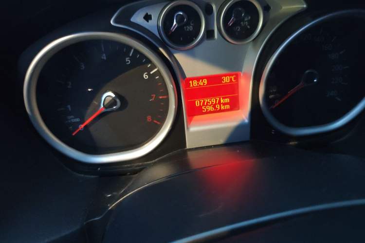 Used Ford Focus 2013 Hatchback Classic 1.8L Automatic Base Model Odometer Close Up