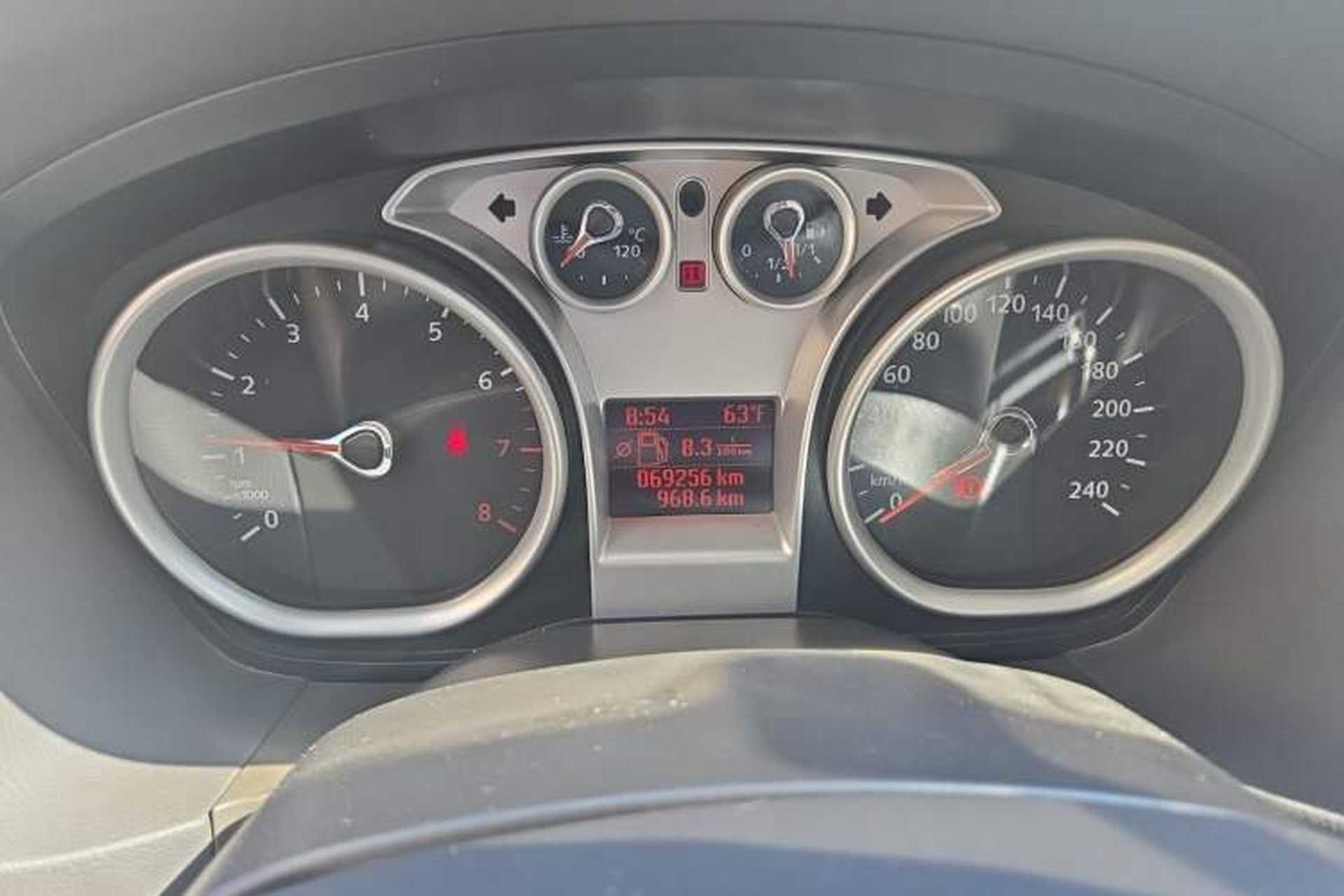 Used Ford Focus 2013 Sedan Classic 1.8L Manual Base Model Odometer Close Up