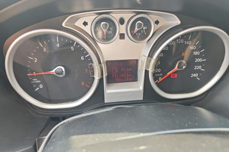Used Ford Focus 2013 Hatchback Classic 1.8L Automatic Base Model Odometer Close Up