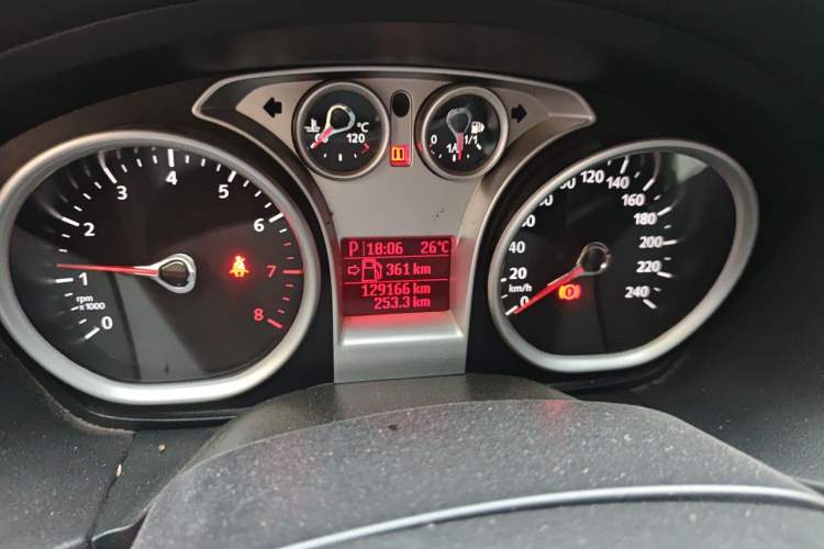 Used Ford Focus 2013 Hatchback Classic 1.8L Automatic Millionth Anniversary Edition Odometer Close Up