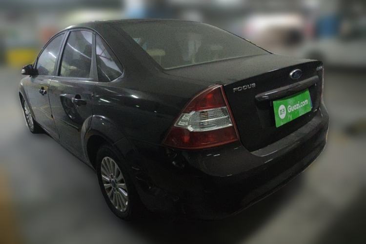 Used Ford Focus 2013 Sedan Classic 1.8L Automatic Fashion Edition Rear Left 45 Deg