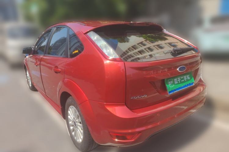 Used Ford Focus 2013 Hatchback Classic 1.8L Automatic Fashion Edition Rear Left 45 Deg