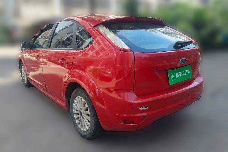 Used Ford Focus 2013 Hatchback Classic 1.8L Automatic Fashion Edition Rear Left 45 Deg