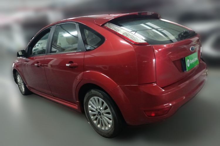Used Ford Focus 2013 Hatchback Classic 1.8L Automatic Fashion Edition Rear Left 45 Deg