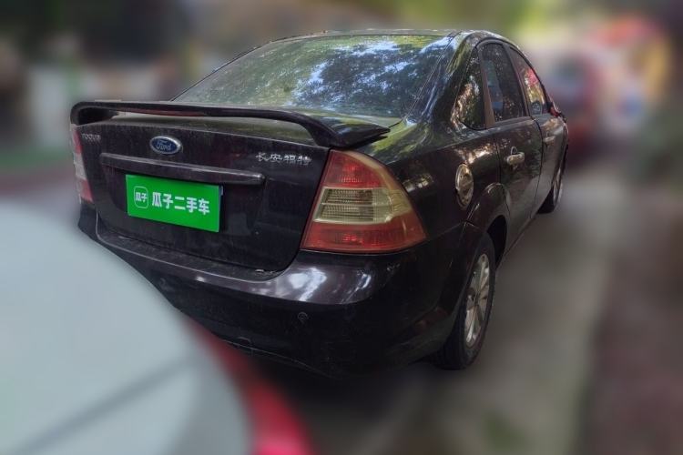Used Ford Focus 2013 Sedan Classic 1.8L Manual Base Model Rear Right 45 Deg