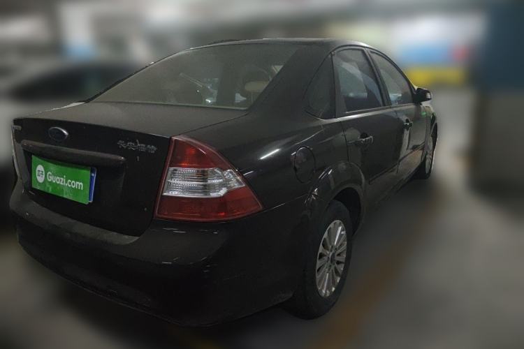 Used Ford Focus 2013 Sedan Classic 1.8L Automatic Fashion Edition Rear Right 45 Deg