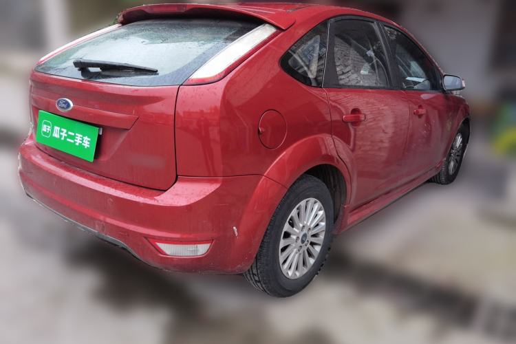 Used Ford Focus 2013 Hatchback Classic 1.8L Automatic Fashion Edition Rear Right 45 Deg