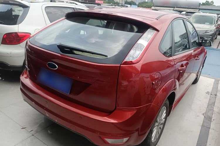 Used Ford Focus 2013 Hatchback Classic 1.8L Manual Fashion Edition Rear Right 45 Deg