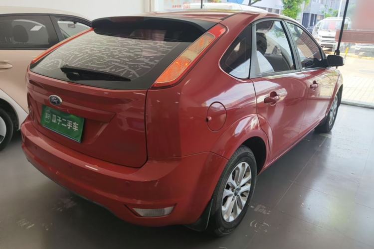 Used Ford Focus 2013 Hatchback Classic 1.8L Automatic Base Model Rear Right 45 Deg