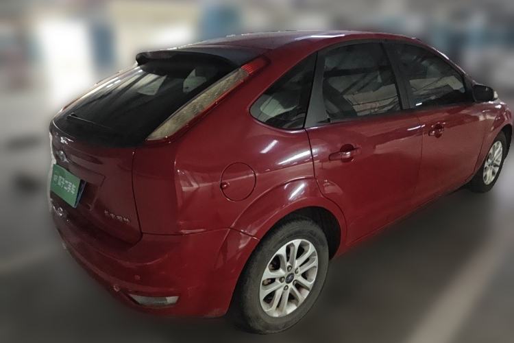 Used Ford Focus 2013 Hatchback Classic 1.8L Automatic Base Model Rear Right 45 Deg