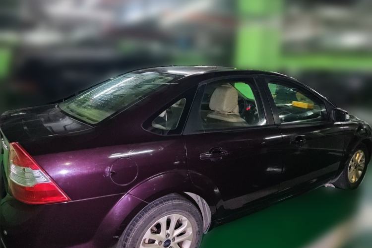 Used Ford Focus 2013 Sedan Classic 1.8L Automatic Base Model Rear Right 45 Deg