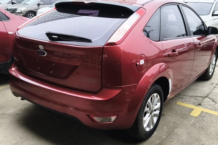 Used Ford Focus 2013 Hatchback Classic 1.8L Automatic Base Model Rear Right 45 Deg