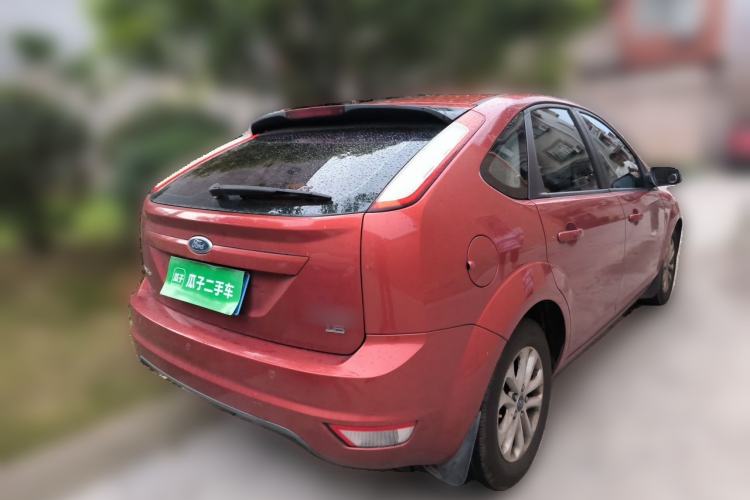 Used Ford Focus 2013 Hatchback Classic 1.8L Manual Millionth Anniversary Edition Rear Right 45 Deg