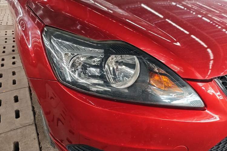 Used Ford Focus 2013 Hatchback Classic 1.8L Automatic Fashion Edition Right Front Headlight