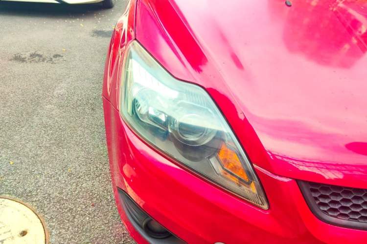 Used Ford Focus 2013 Hatchback Classic 1.8L Manual Base Model Right Front Headlight