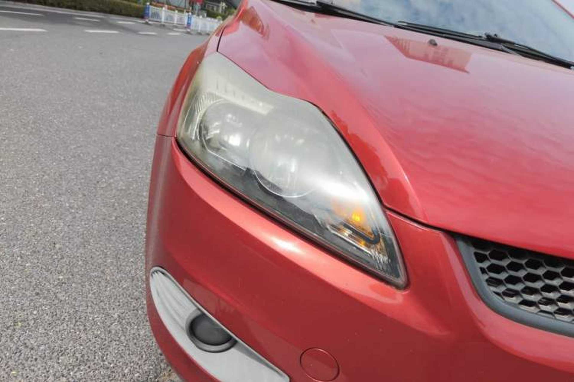 Used Ford Focus 2013 Hatchback Classic 1.8L Manual Base Model Right Front Headlight