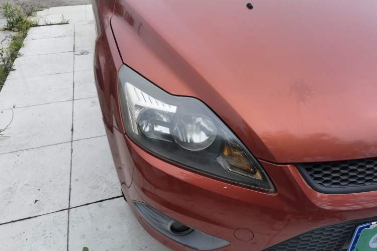 Used Ford Focus 2013 Hatchback Classic 1.8L Manual Base Model Right Front Headlight