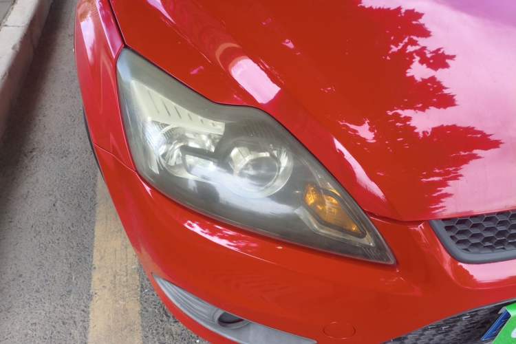 Used Ford Focus 2013 Hatchback Classic 1.8L Manual Base Model Right Front Headlight