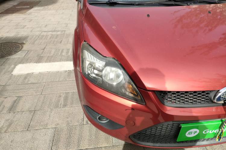 Used Ford Focus 2013 Hatchback Classic 1.8L Manual Base Model Right Front Headlight